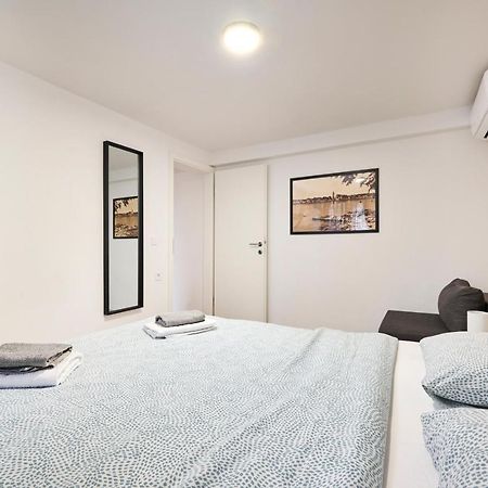 Lina Apartments Umag Luaran gambar